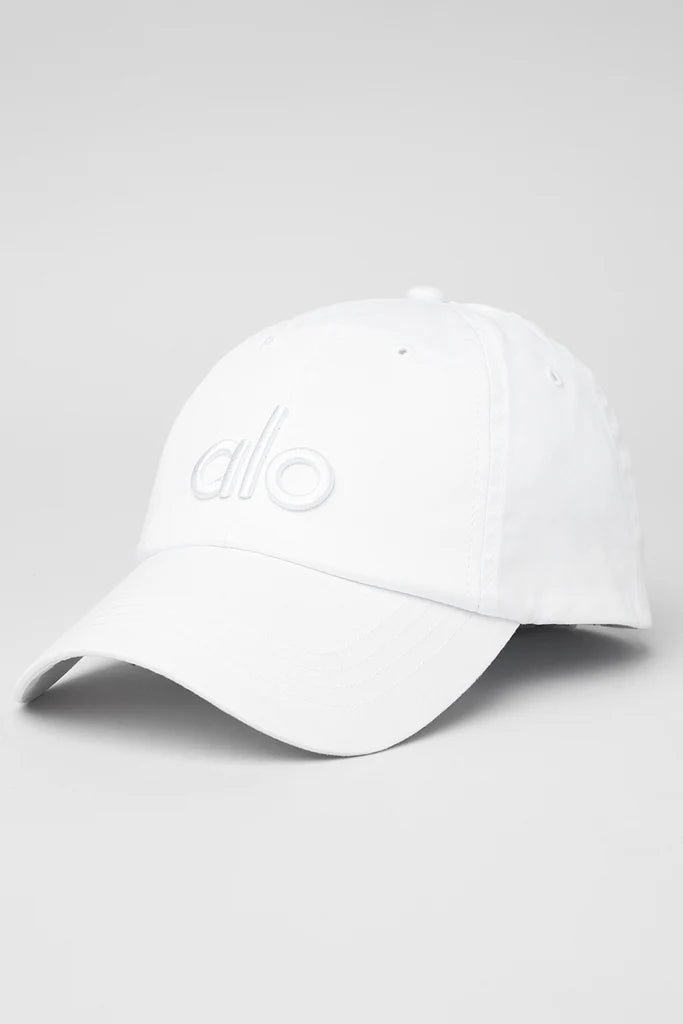 ALO WHITE ON WHITE CAP